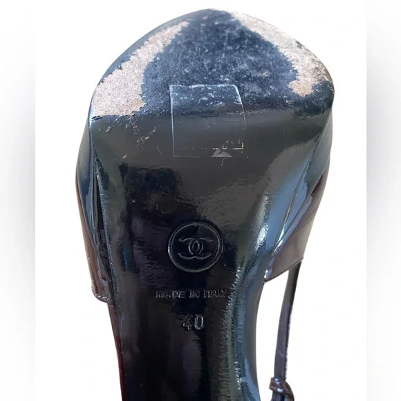 CHANEL Women's Black and Dark Brown Heels - Picture 10 of 10